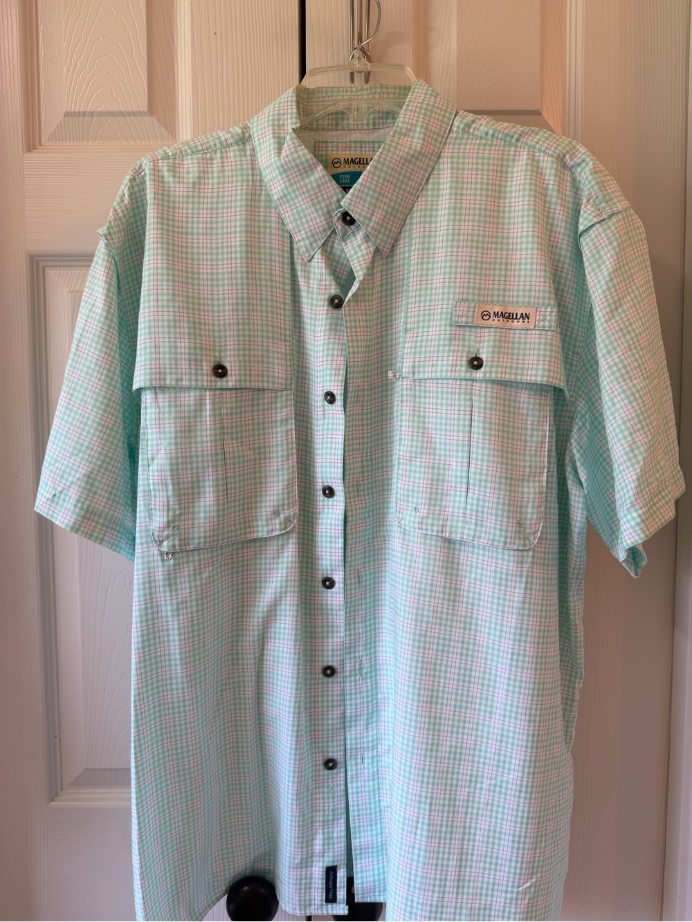 Magellan Outdoors Mint and White Plaid Short-Sleeve Button-Up Shirt size L